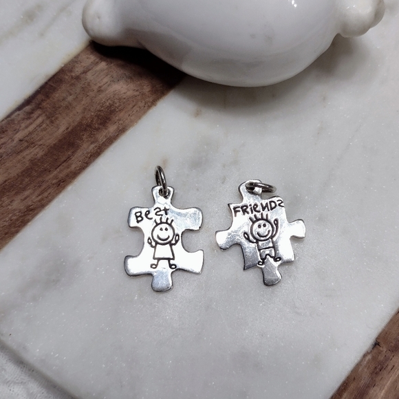 SALE! Pair of Sterling Silver Best Friends Puzzle Charms Necklace Bracelet - Picture 2 of 6